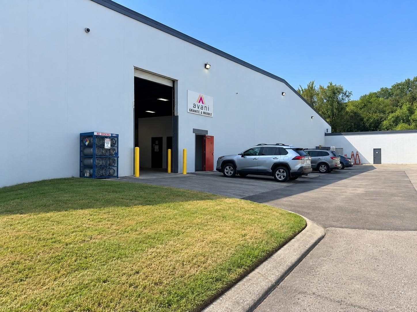 InStyle slab warehouse in Nashville, TN